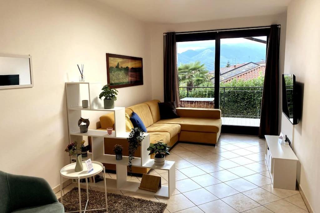 Hygge Holiday House Luino Eksteriør bilde